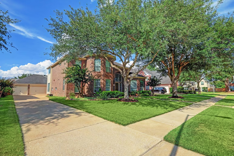 Photo 4 of 22606 Shallow Spring Court, Katy, TX