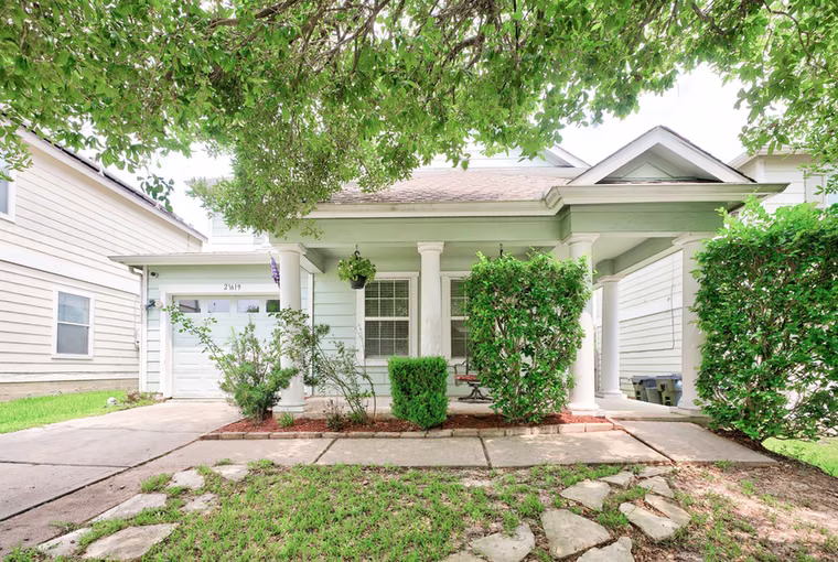Photo 2 of 21619 Rain Leaf Court, Humble, TX