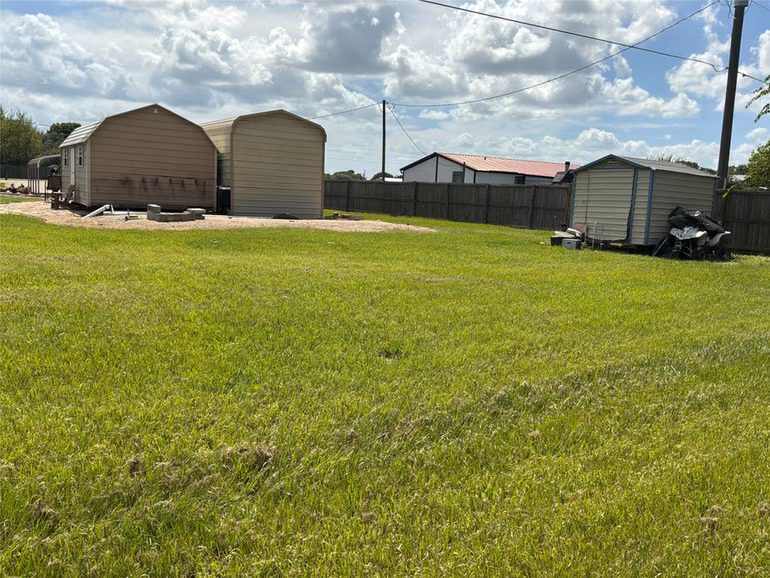 Photo 3 of 10207 Trey Rd Road, Needville, TX