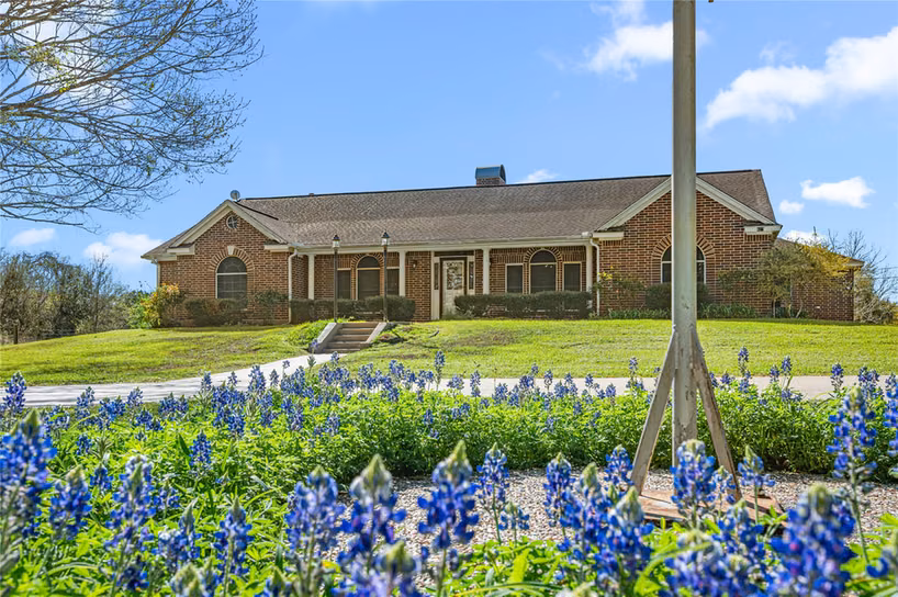 Photo of 423 Jane Street, East Bernard, TX