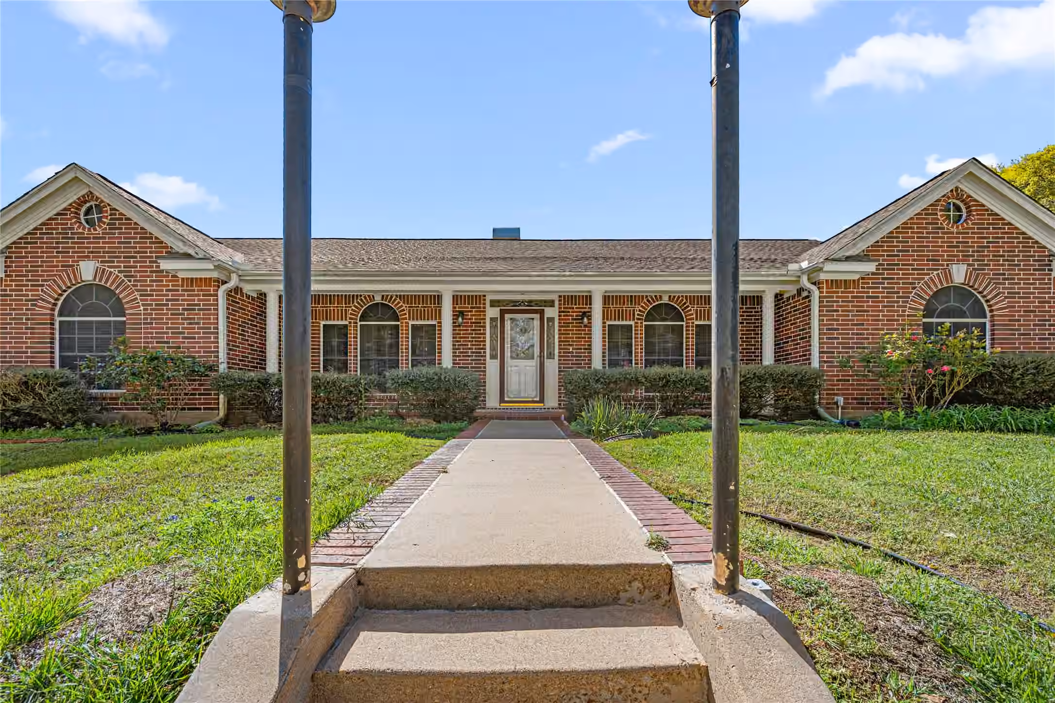 Photo 3 of 423 Jane Street, East Bernard, TX