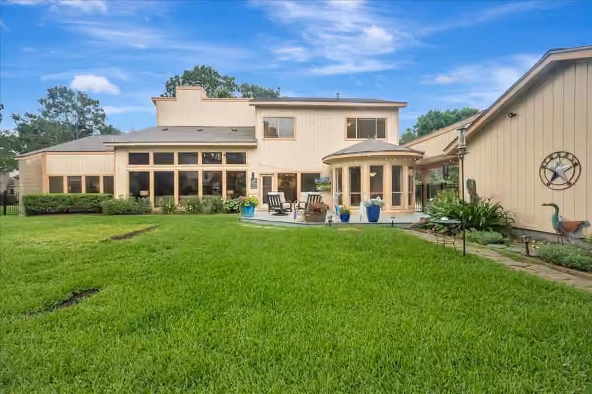Photo 2 of 307 Crestwood Drive, El Lago, TX