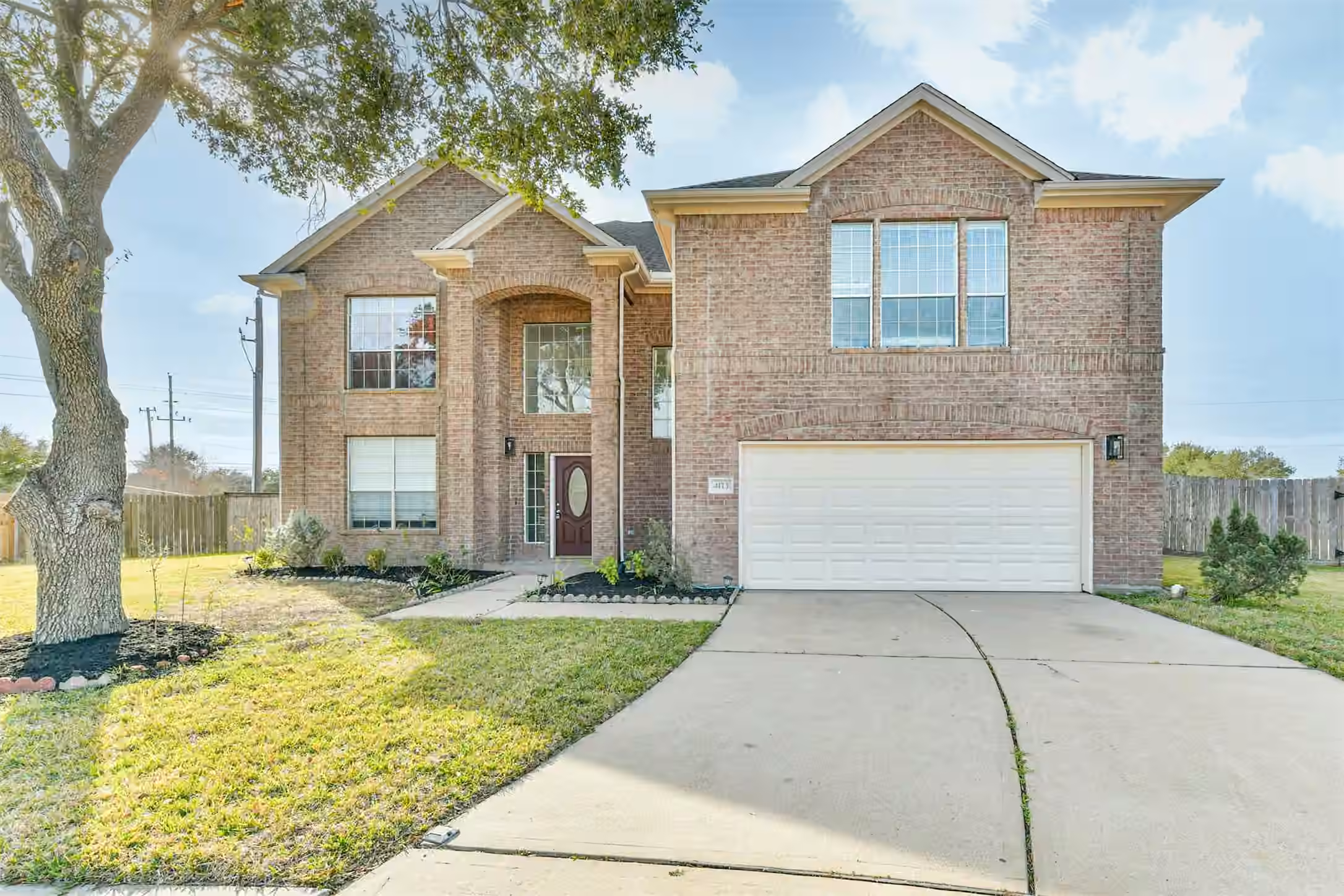 Photo of 4113 Oak Point Drive, Pearland, TX
