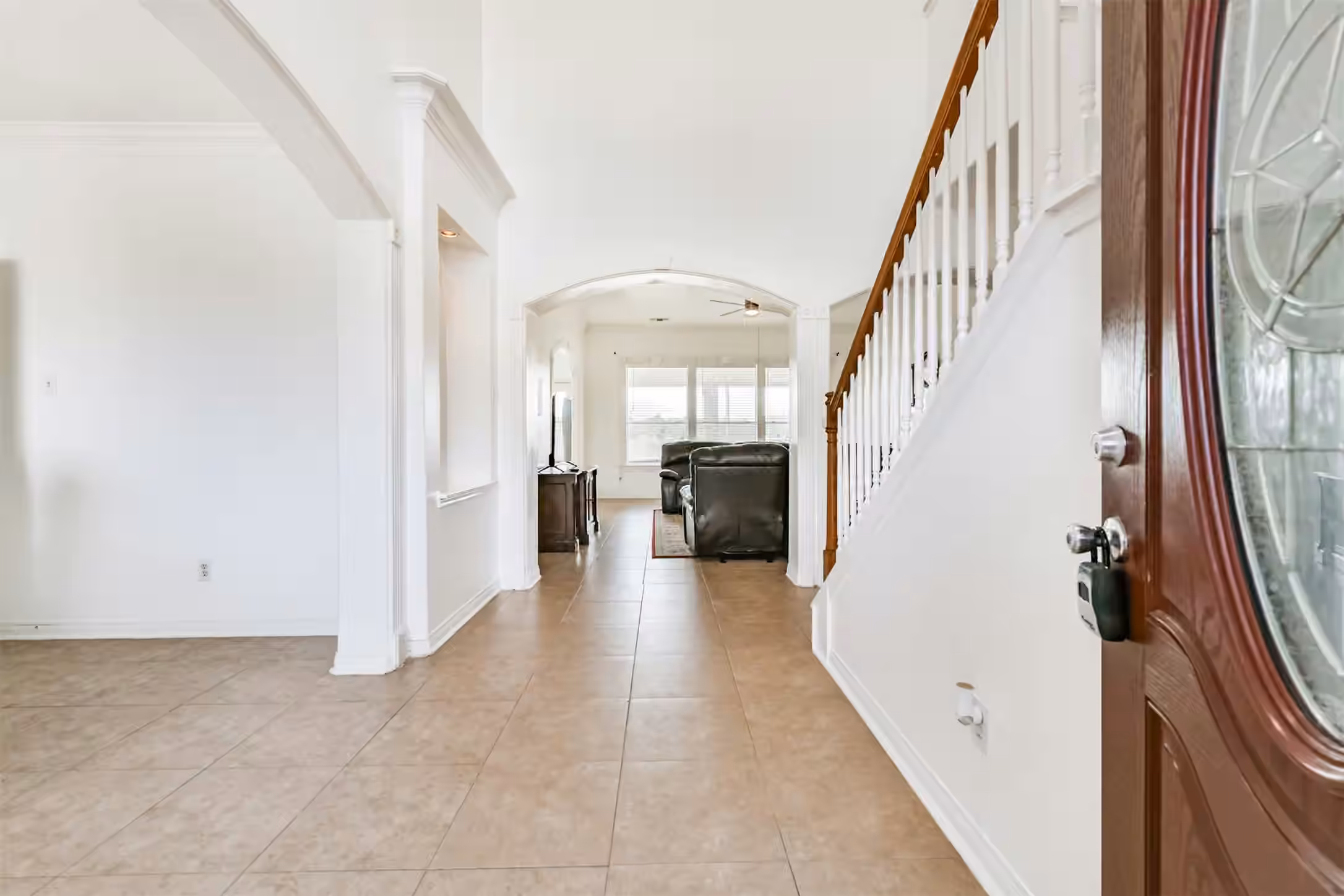 Photo 4 of 4113 Oak Point Drive, Pearland, TX