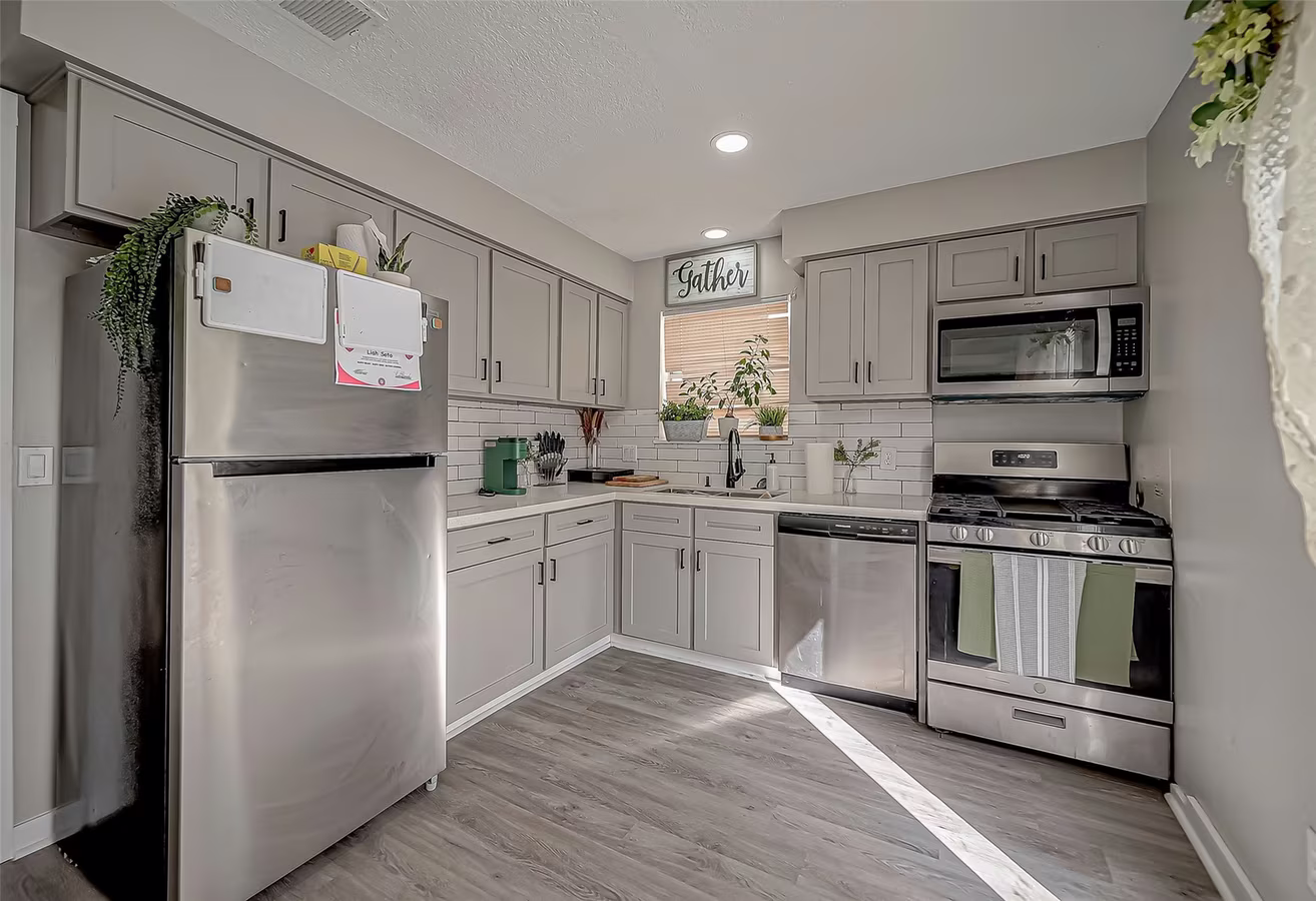 Photo 6 of 1410 Edward Drive, South Houston, TX