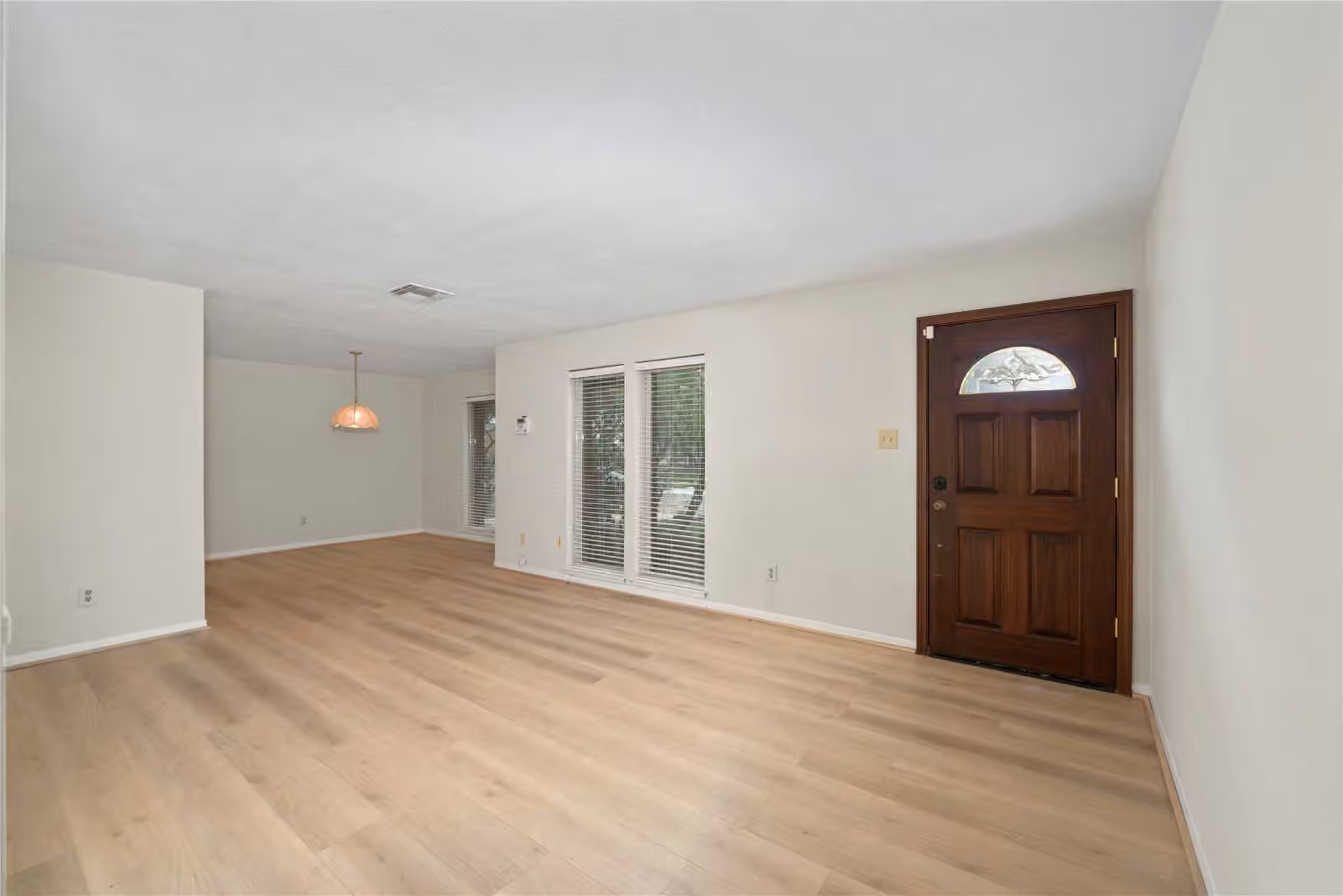 Photo 4 of 2834 Cotton Stock Dr, Sugar Land, TX