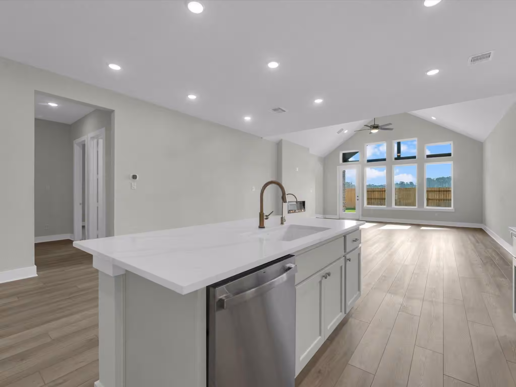 Photo 5 of 22626 Ruby Forest Road, Tomball, TX