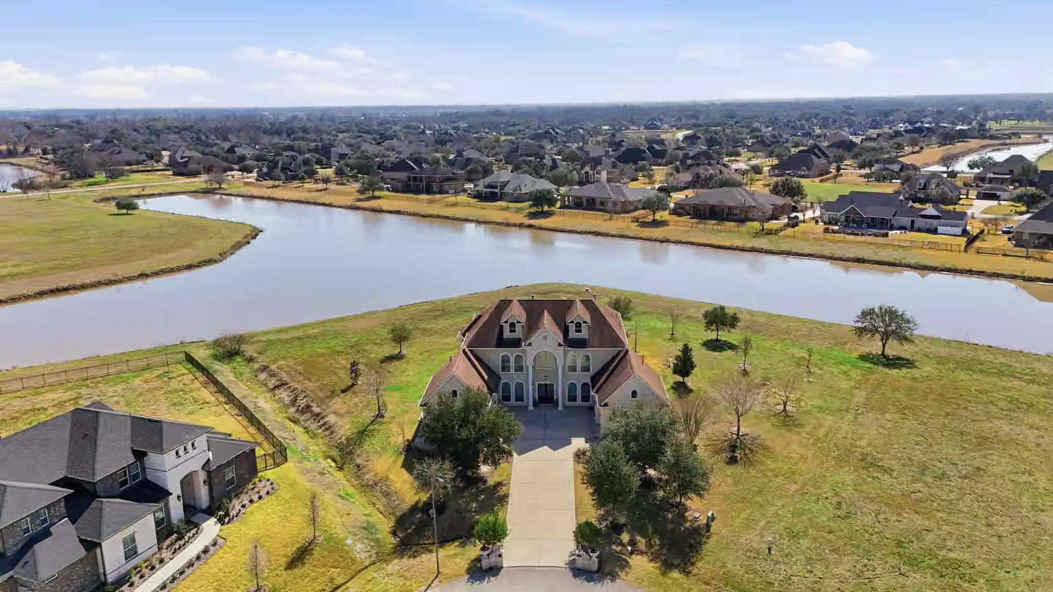 Photo 4 of 3902 Paseo Campanario Drive, Richmond, TX