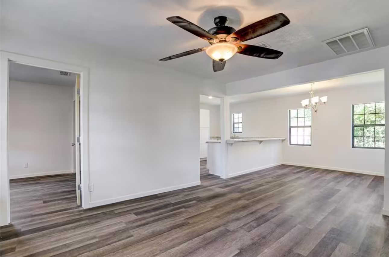 Photo 4 of 513 Mayford Street, Houston, TX
