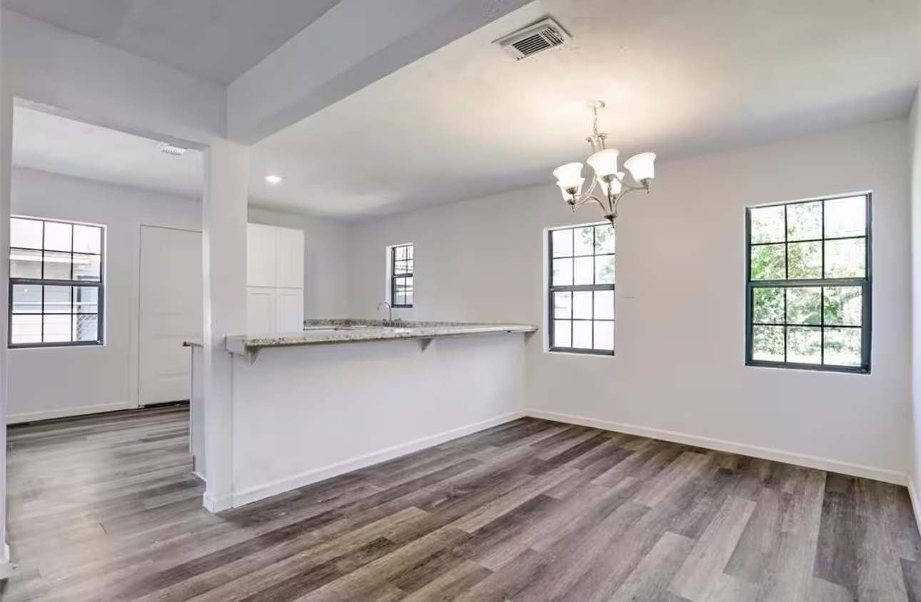 Photo 6 of 513 Mayford Street, Houston, TX