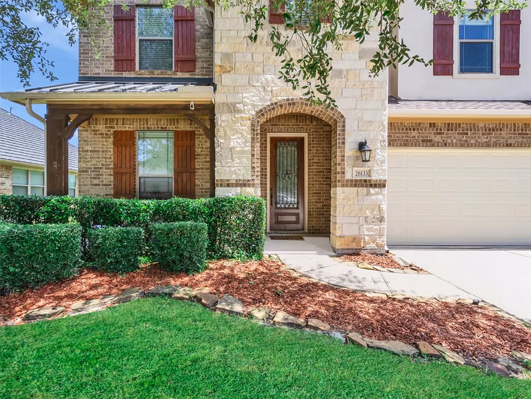 Photo 3 of 26133 Gallant Knight Lane, Kingwood, TX