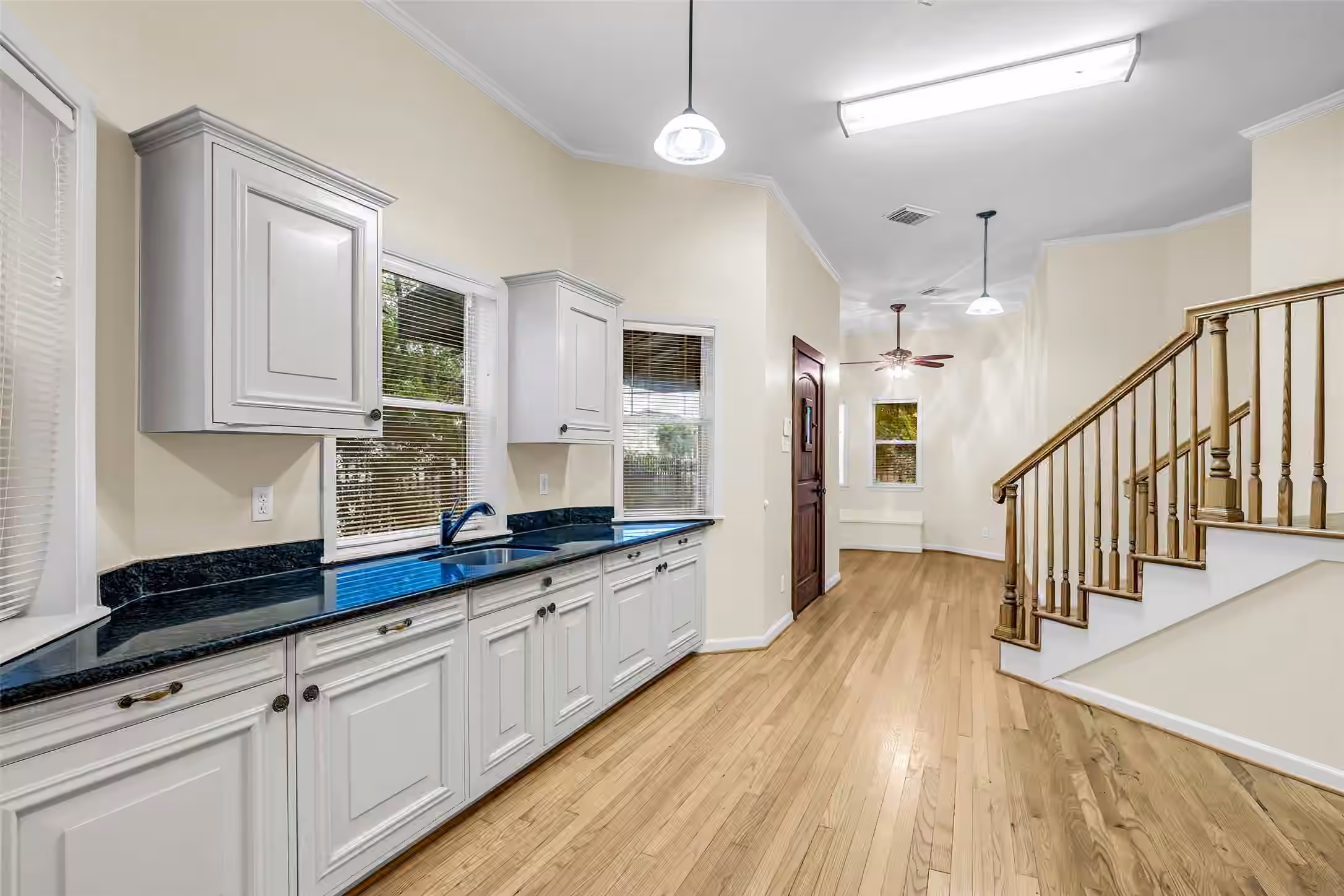 Photo 6 of 3201 White Oak Drive, Houston, TX