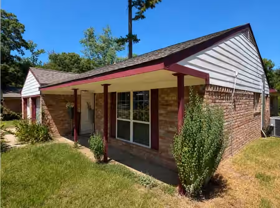 Photo 2 of 508 Allison Street, Conroe, TX