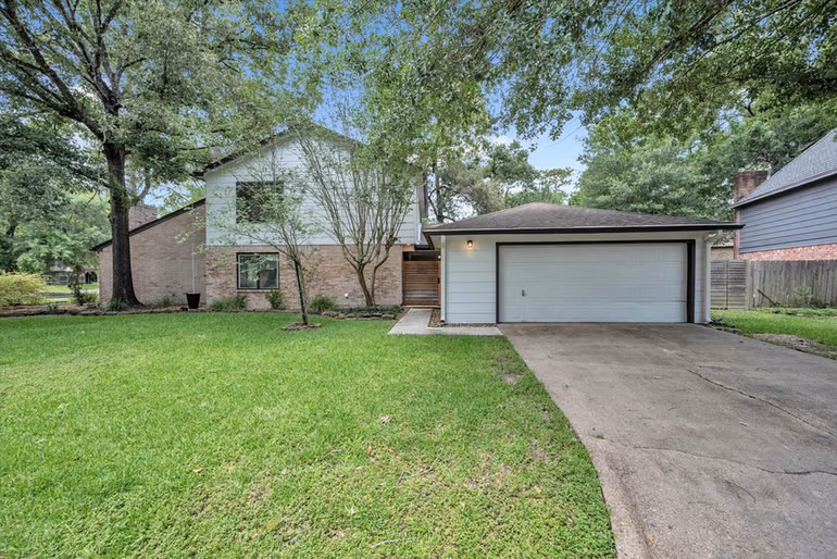 Photo 5 of 3402 Laurel Crest Court, Houston, TX