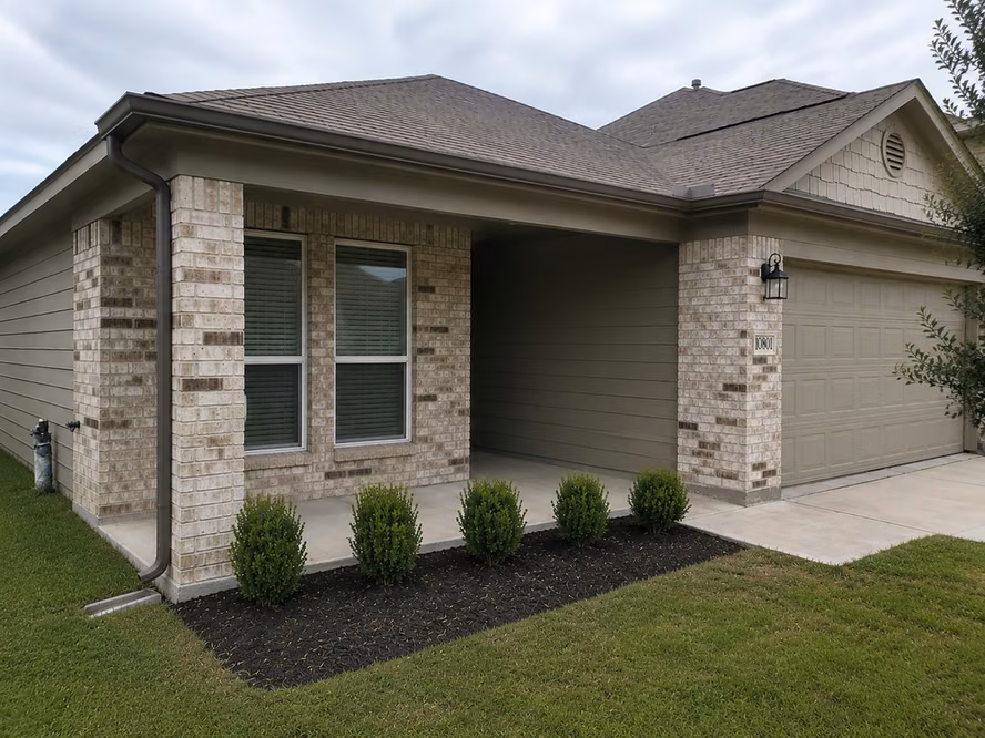 Photo 2 of 1058 Ranch Oak Drive, Houston, TX