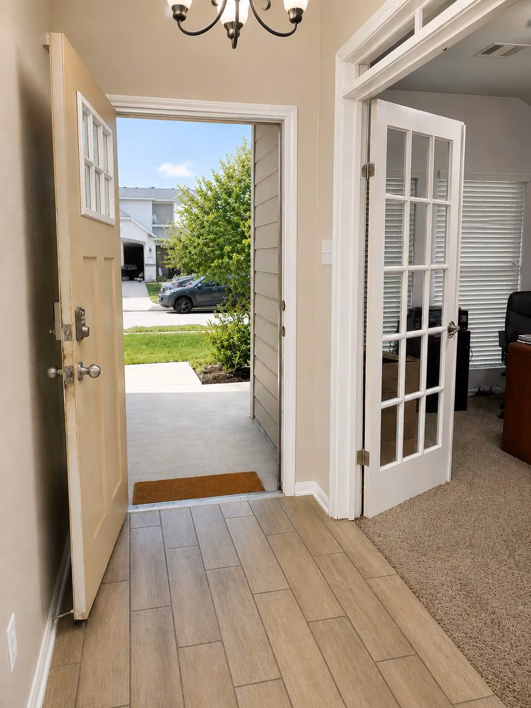 Photo 5 of 1058 Ranch Oak Drive, Houston, TX
