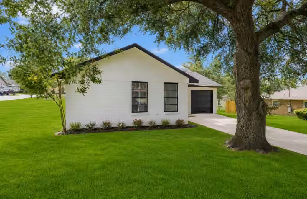 Photo of 221 N Baron Street, Bellville, TX