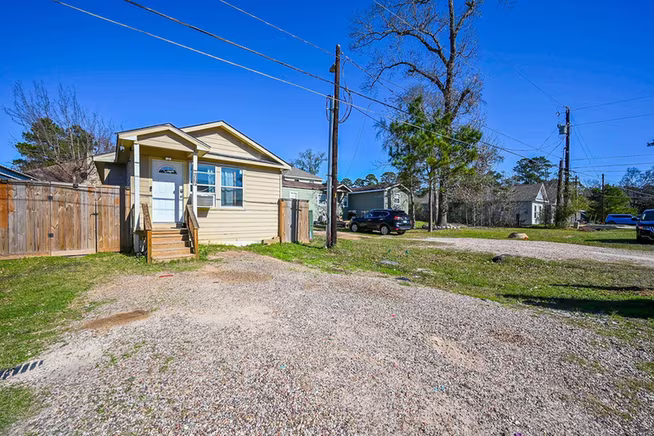 Photo 2 of 16634 Meadowcroft St, Montgomery, TX