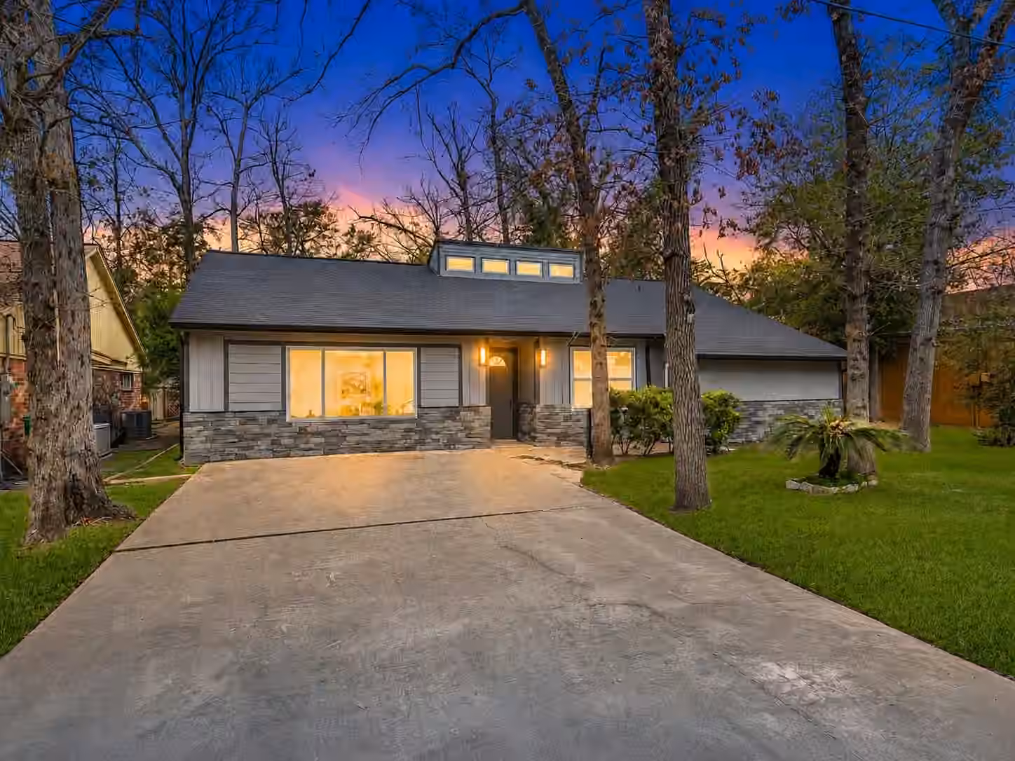 Photo of 13 Moon Valley Court, Panorama Village, TX