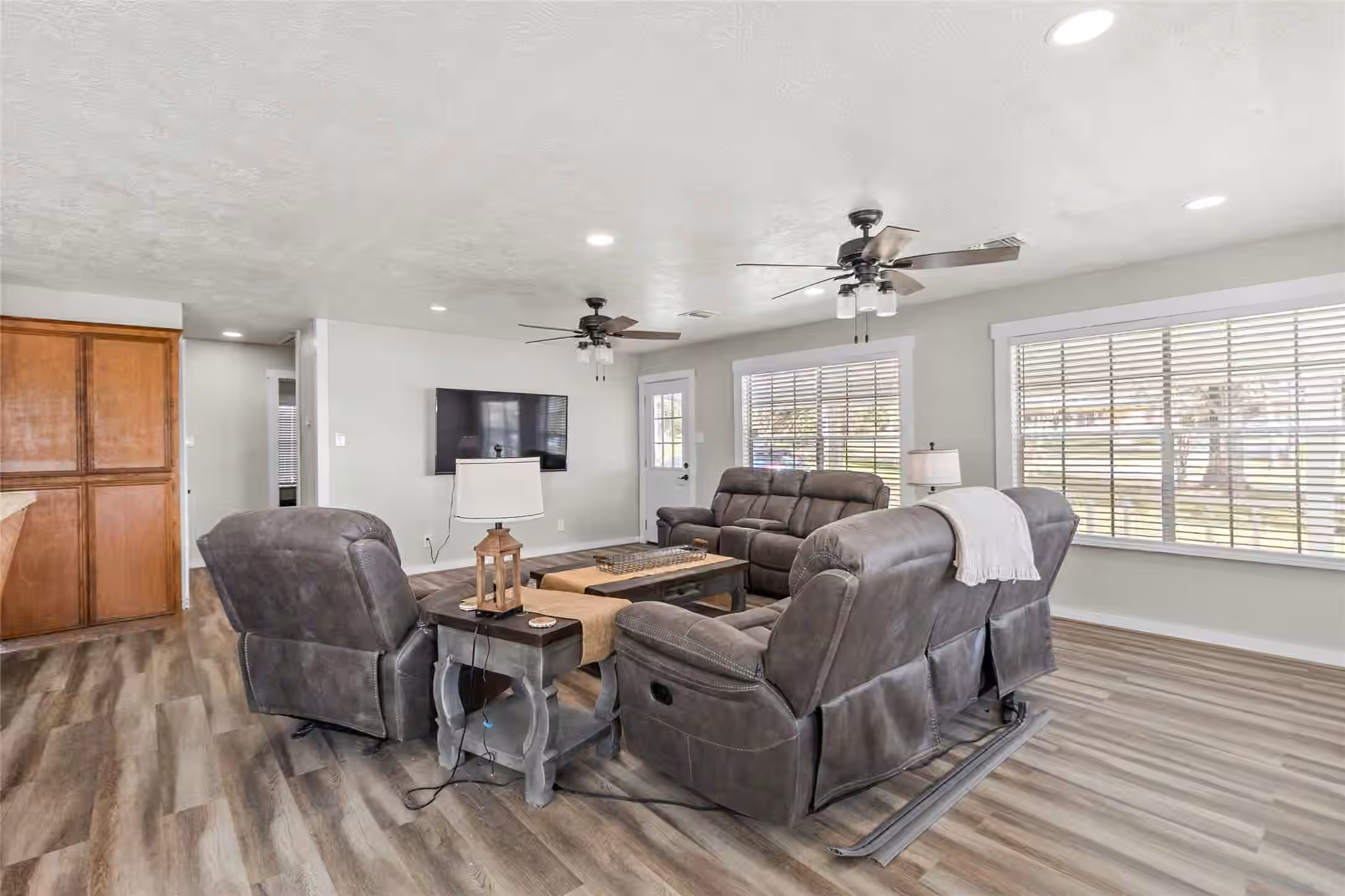 Photo 5 of 159 Yacht Circle, Trinity, TX
