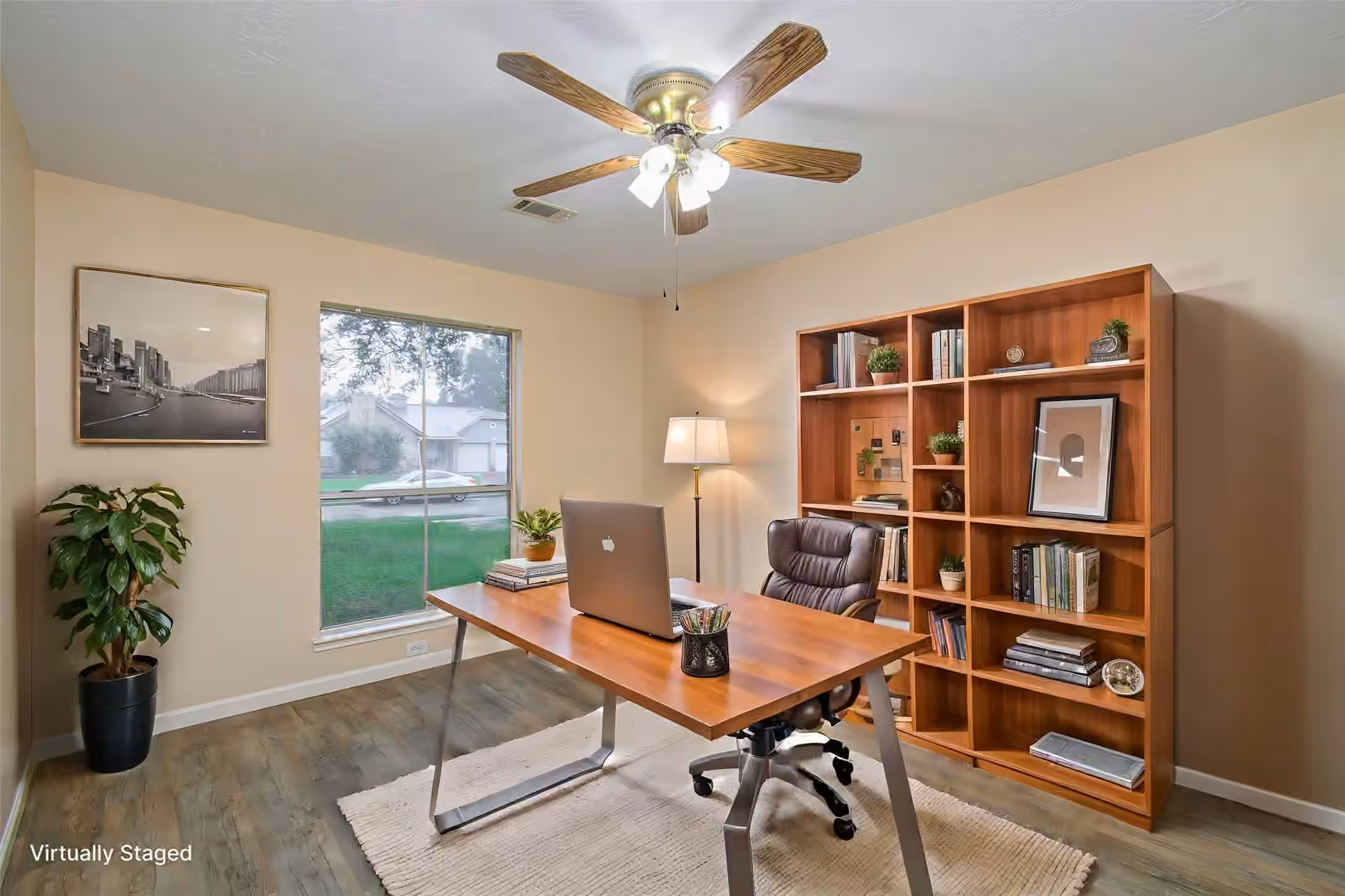 Photo 7 of 16835 Carbridge Drive, Houston, TX