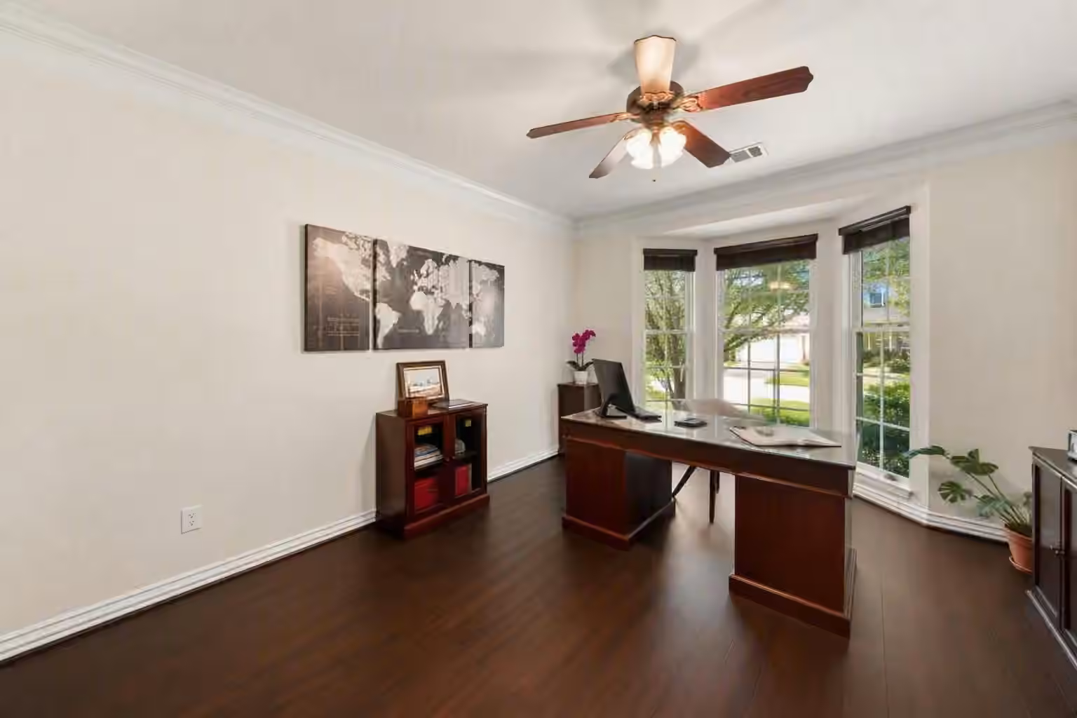 Photo 5 of 14 Petal Park Place, The Woodlands, TX
