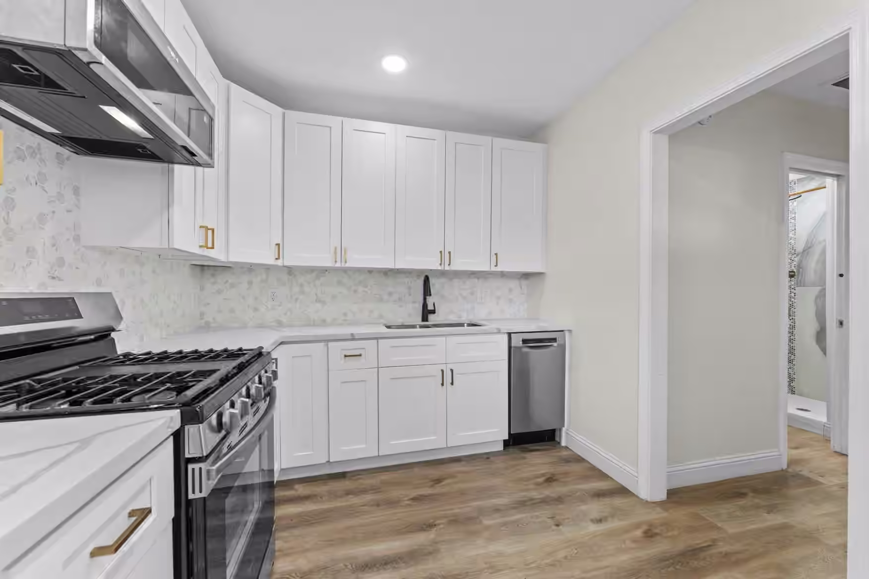 Photo 6 of 1435 N Durham Drive, Houston, TX
