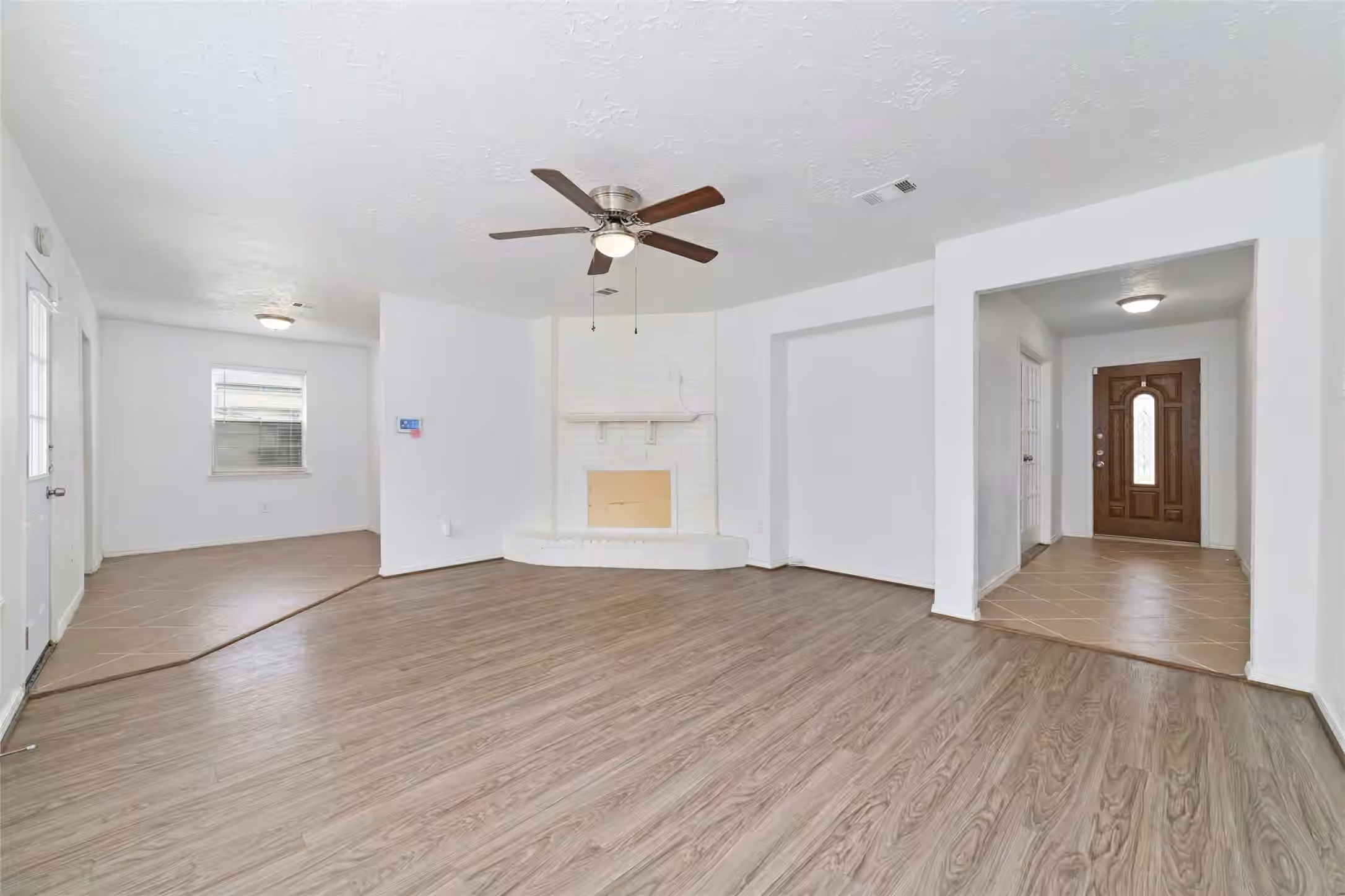 Photo 5 of 23802 Verngate Drive, Spring, TX
