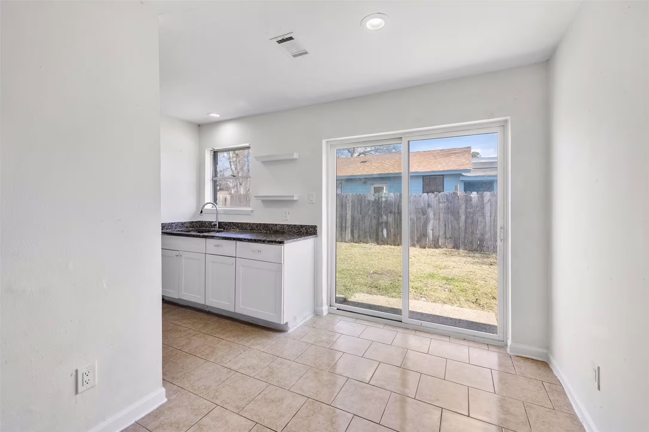 Photo 7 of 9802 Lum Lane, Houston, TX