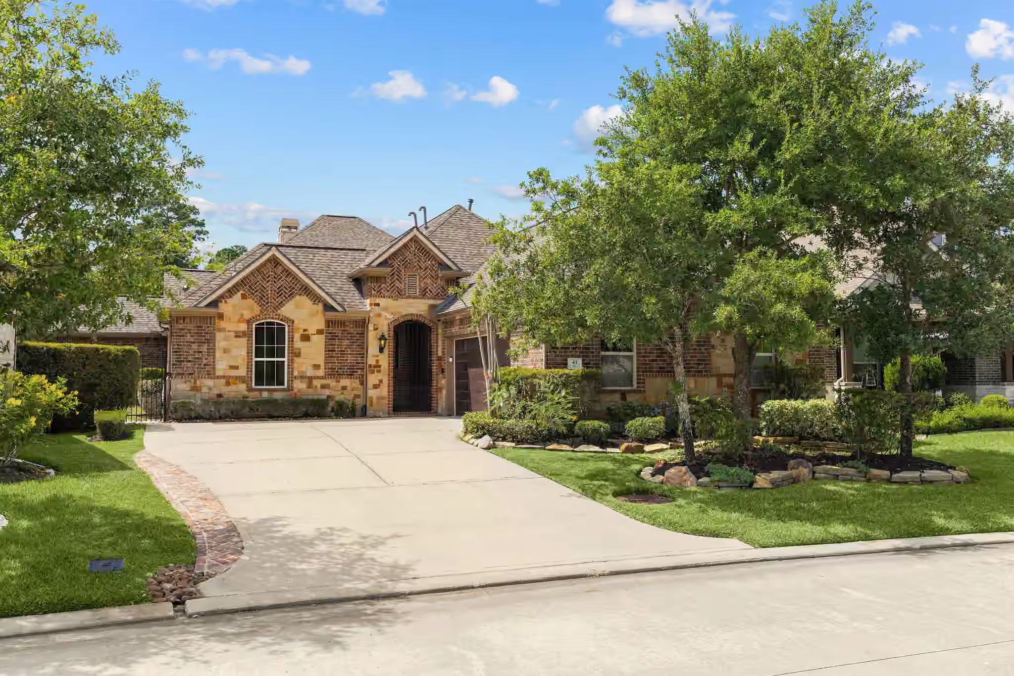 Photo of 43 Overland Heath Drive, Tomball, TX 77375