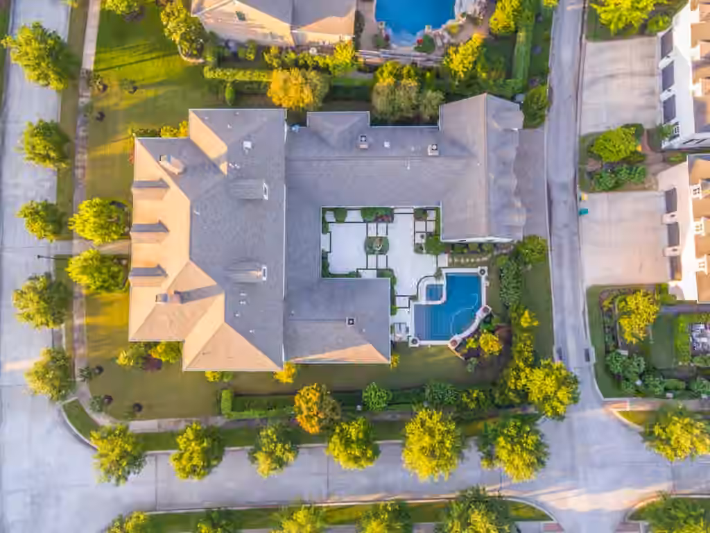Photo 3 of 19 Cape Harbour Place, The Woodlands, TX