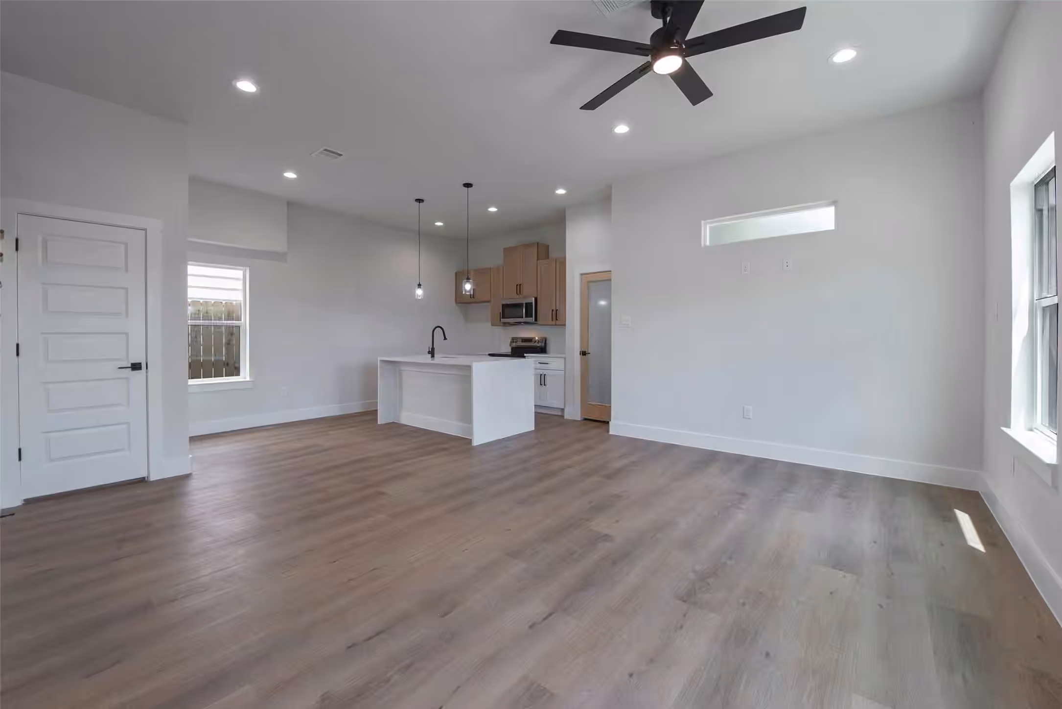 Photo 5 of 9313 Jutland Road, Houston, TX