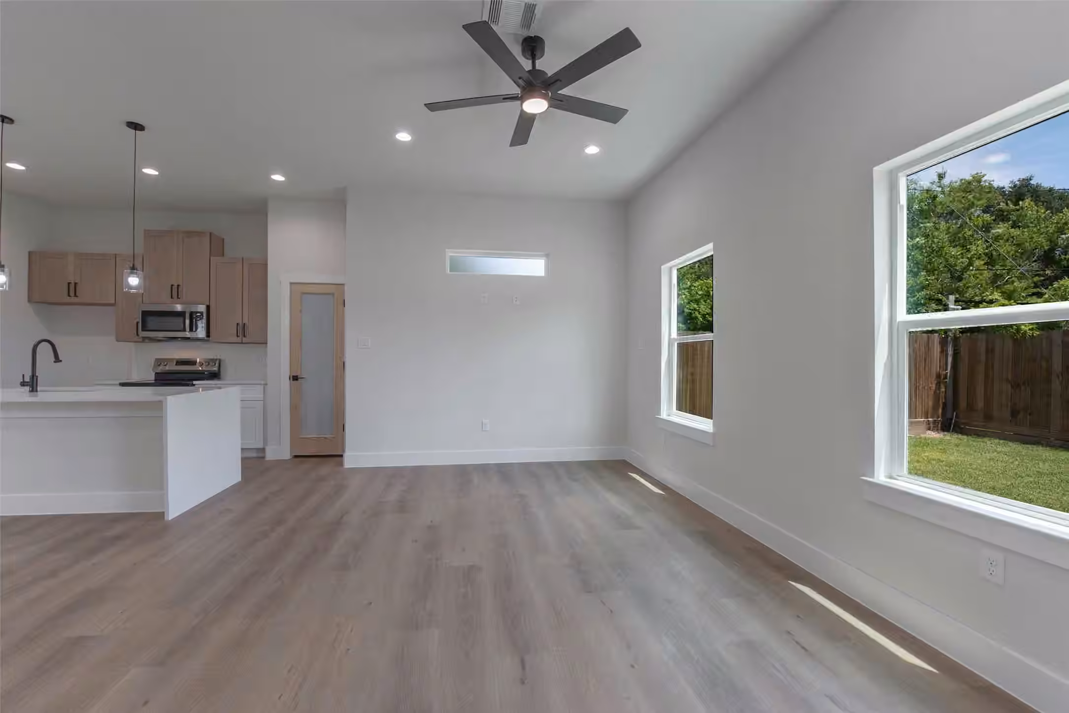Photo 6 of 9313 Jutland Road, Houston, TX
