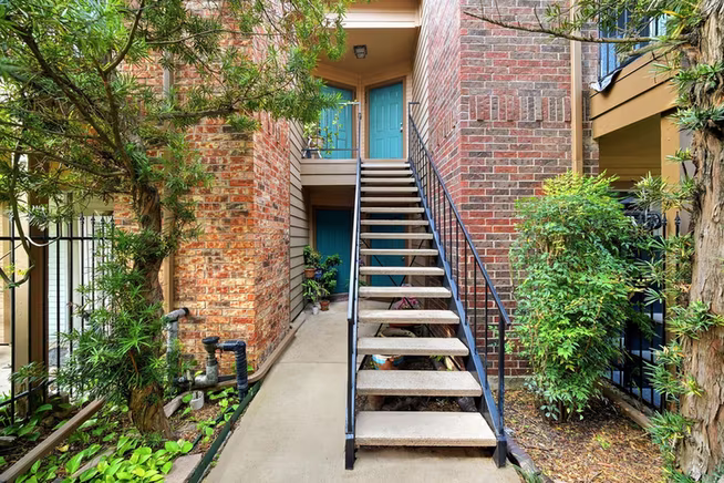 Photo 2 of 2121 Hepburn Street 820, Houston, TX
