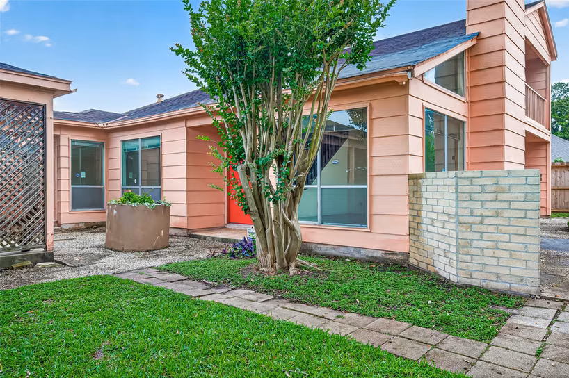 Photo 3 of 12510 Sungate Lane, Houston, TX