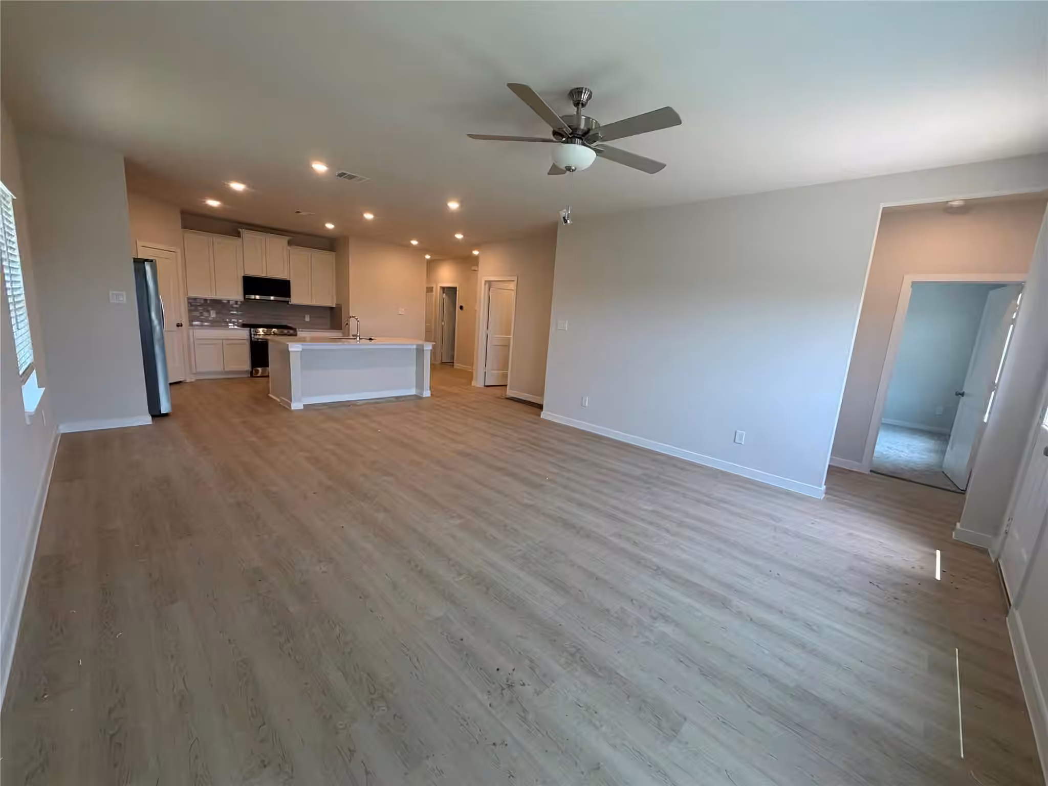 Photo 4 of 8305 Rose Quartz Drive, Texas City, TX