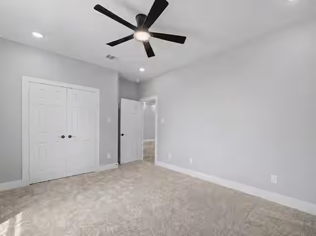 Photo 7 of 1220 Appaloosa Circle, Angleton, TX