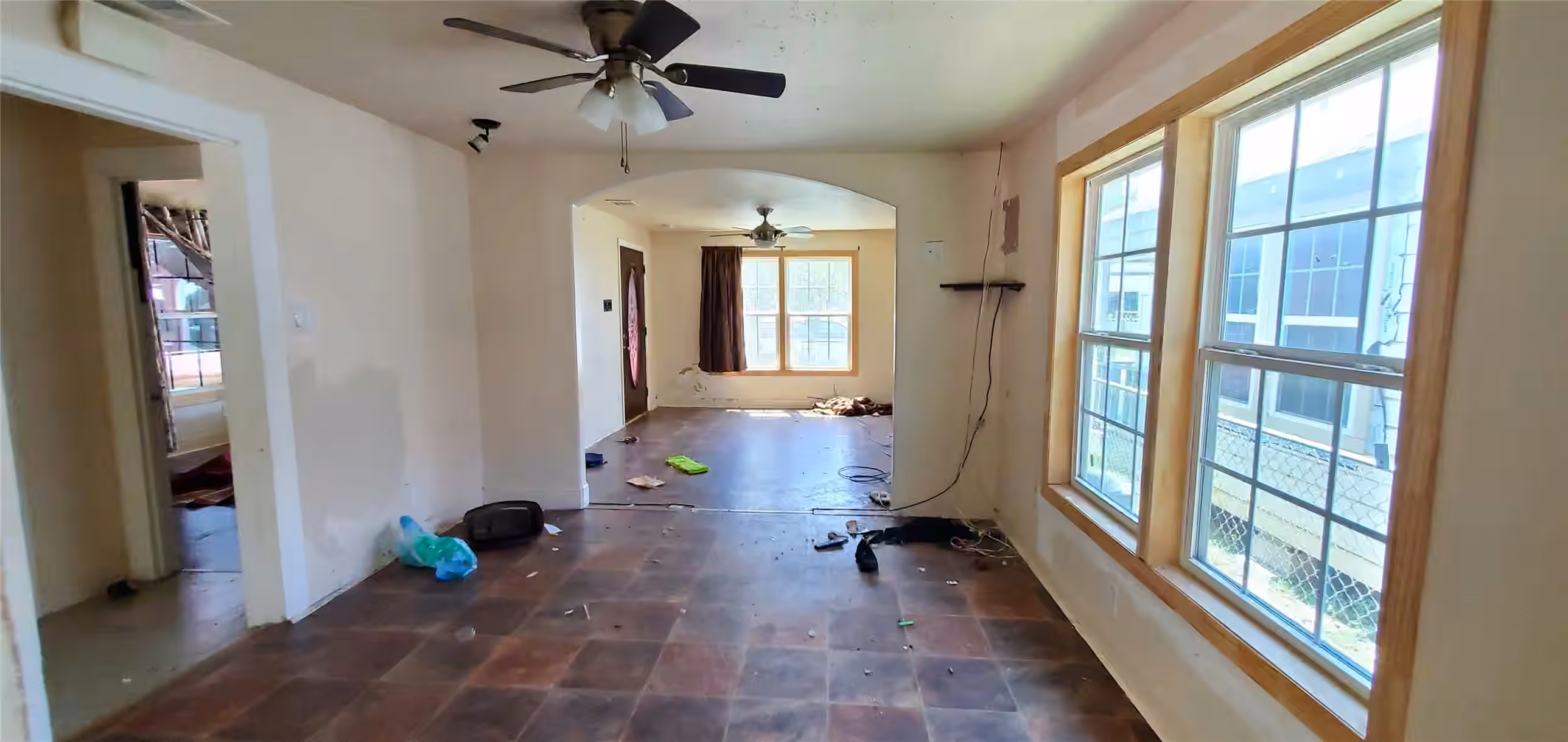 Photo 6 of 2417 Lee Street, Houston, TX