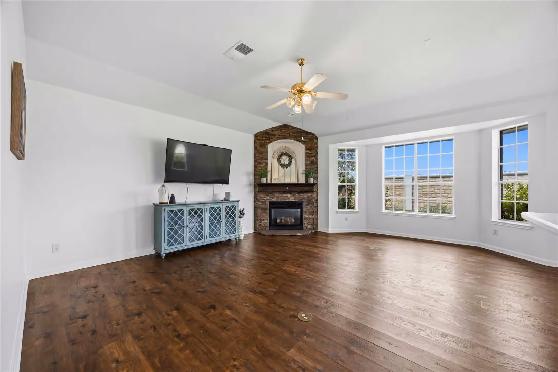 Photo 7 of 515 Arbor Court, Pearland, TX