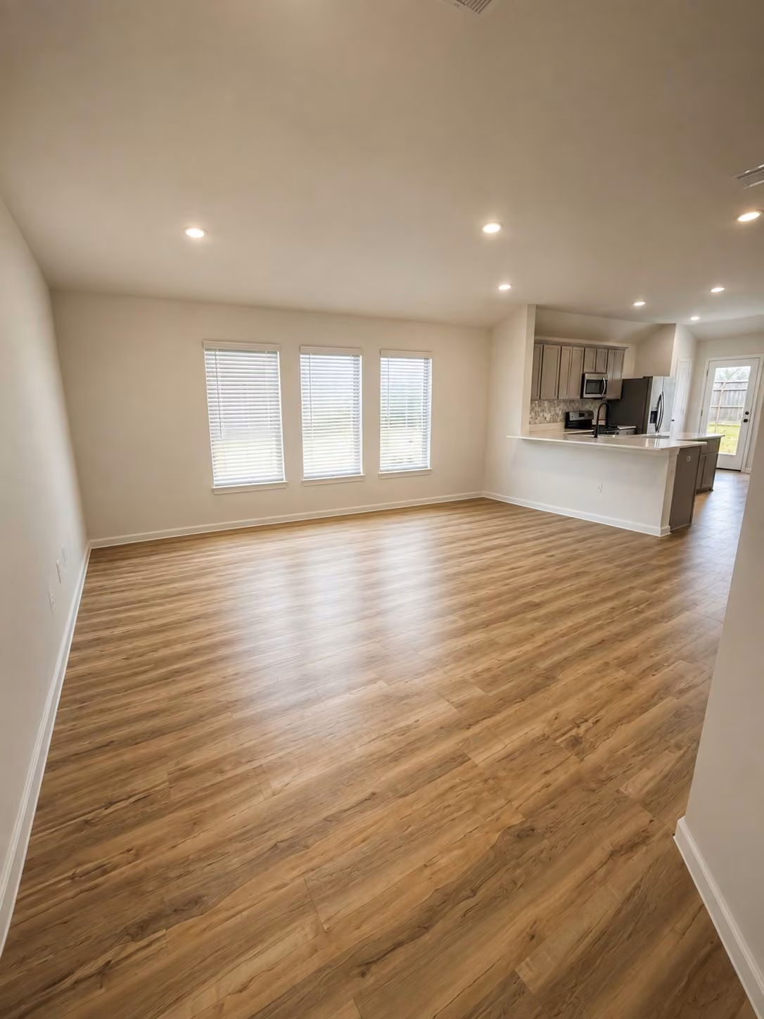 Photo 7 of 4227 Sterling View Boulevard, Baytown, TX