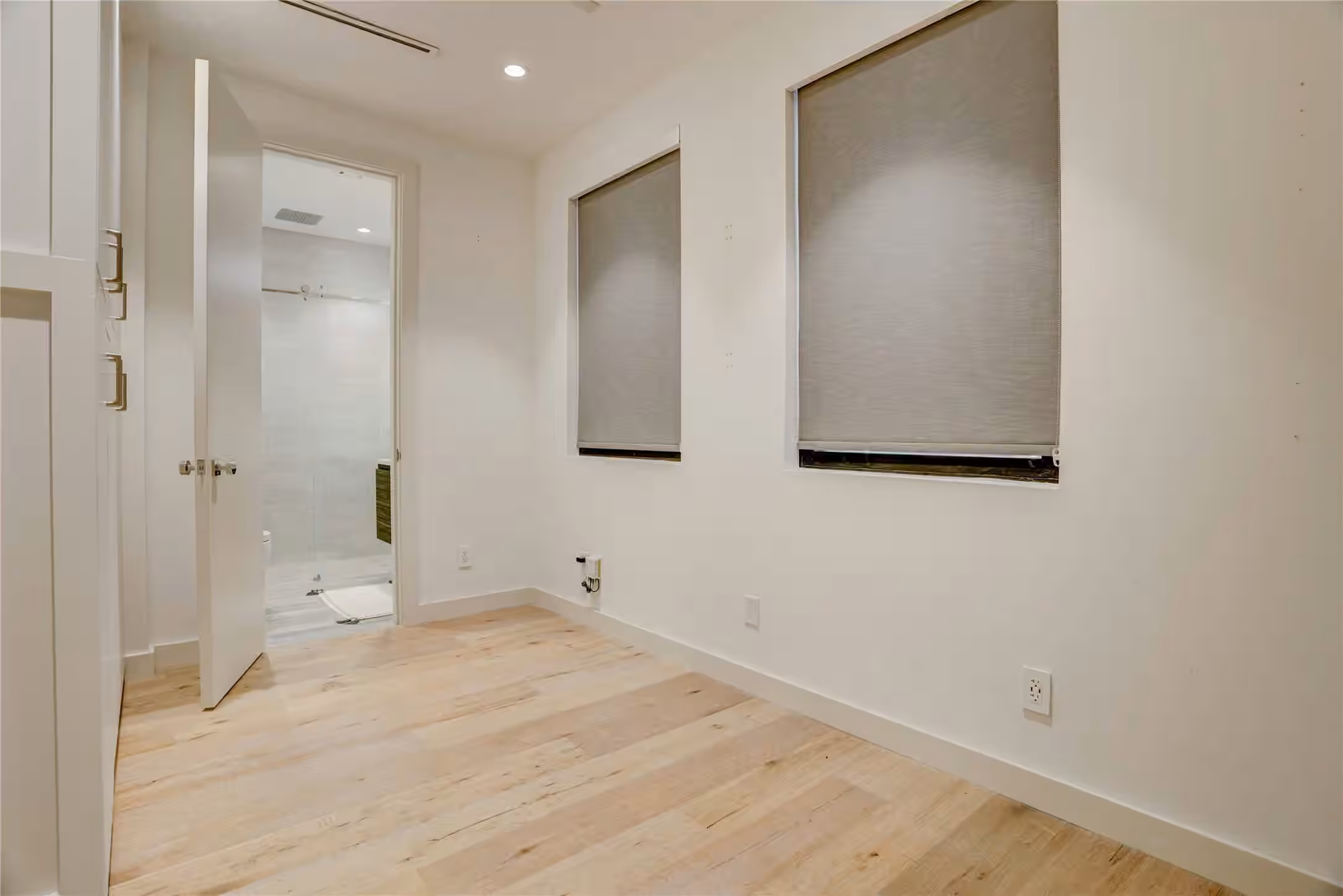 Photo 2 of 1807 Indiana Street, Houston, TX