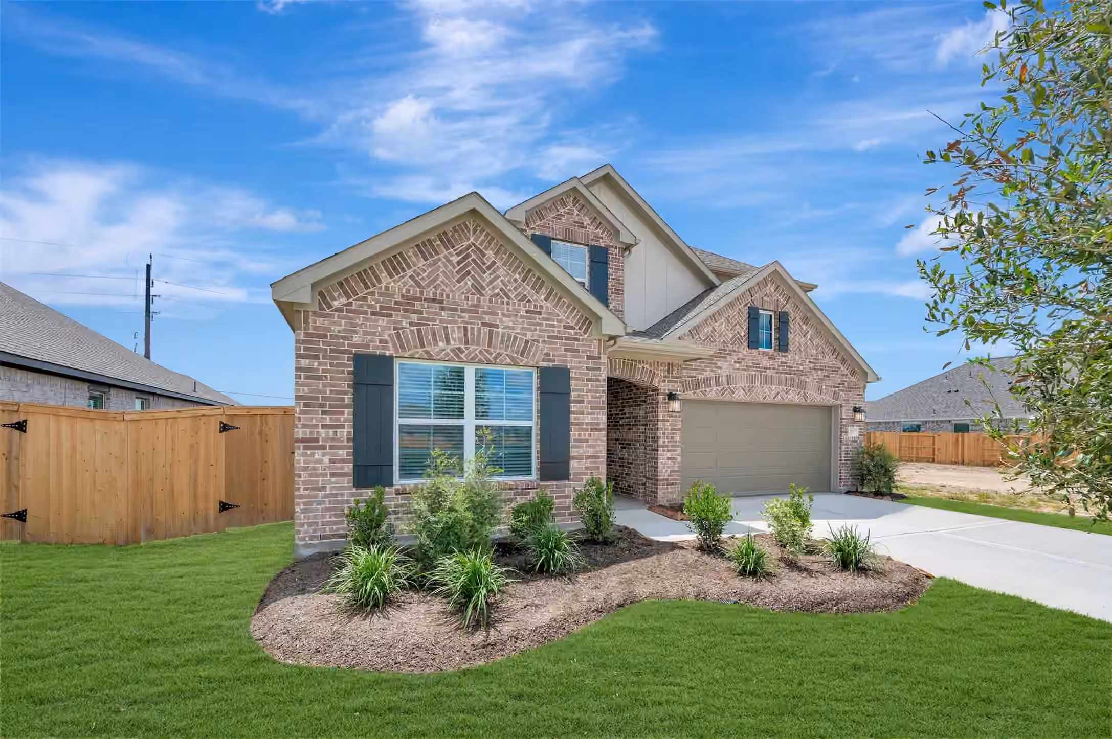 Photo 2 of 2127 Lone Bronco Boulevard, Rosenberg, TX