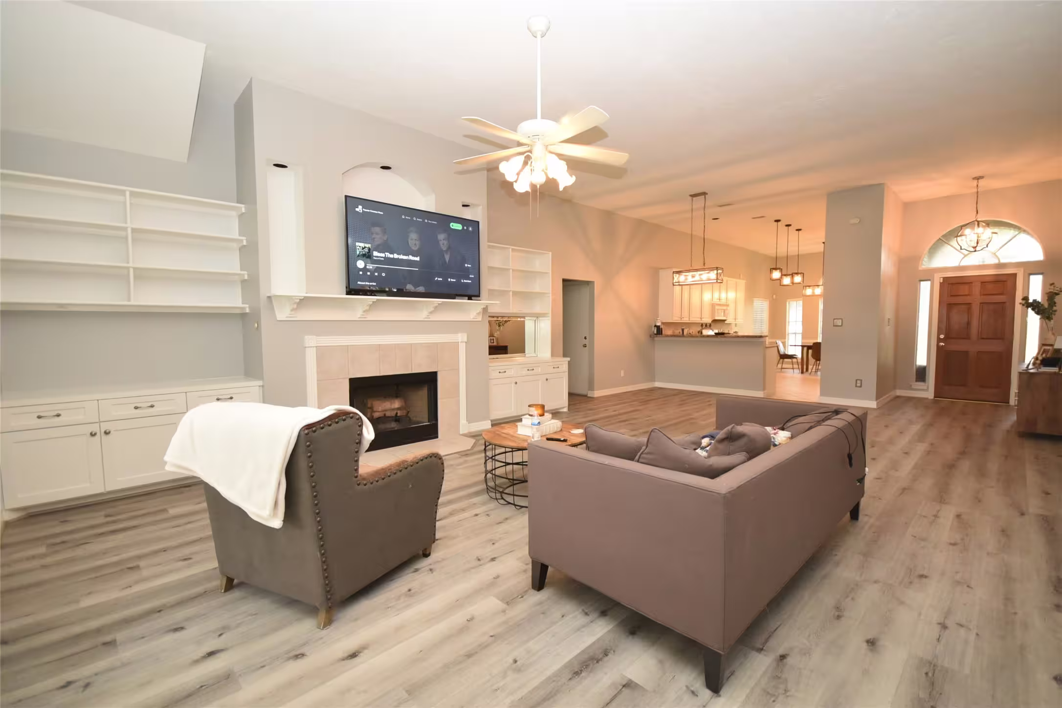 Photo 5 of 5113 Greenwater Drive, Willis, TX