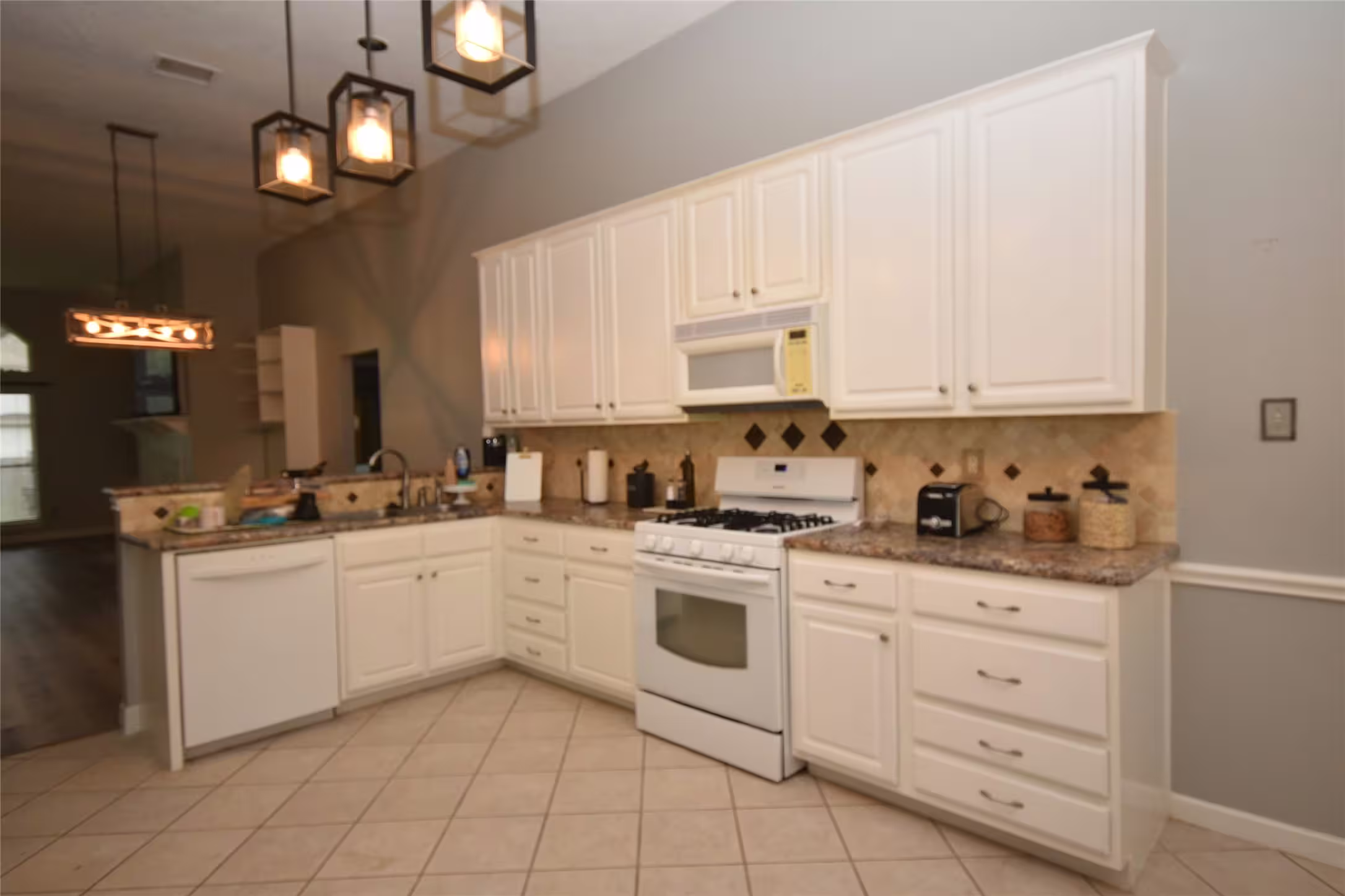 Photo 7 of 5113 Greenwater Drive, Willis, TX