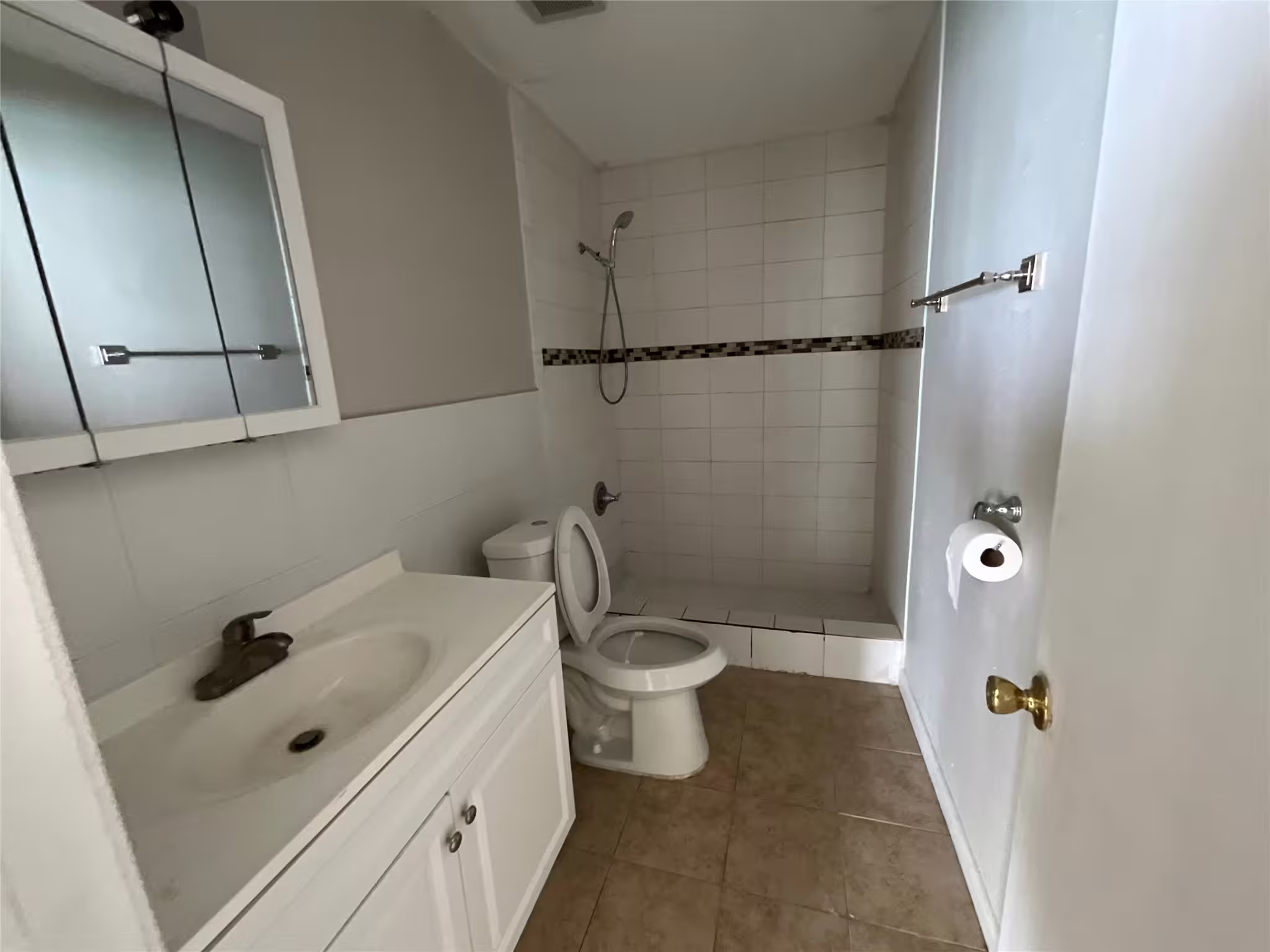 Photo 7 of 11111 Petworth Drive, Houston, TX