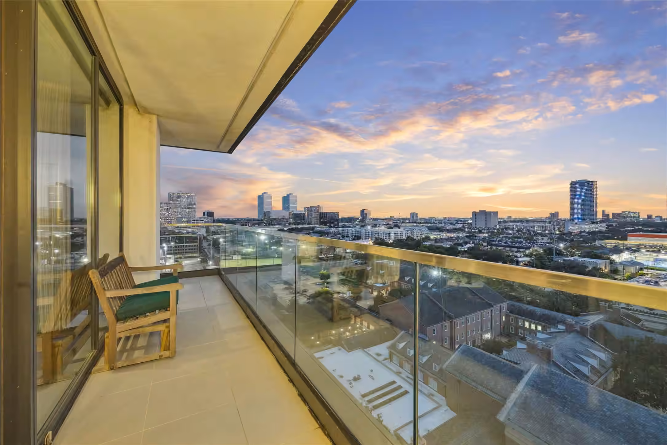 Photo 7 of 3433 Westheimer Road 1404, Houston, TX