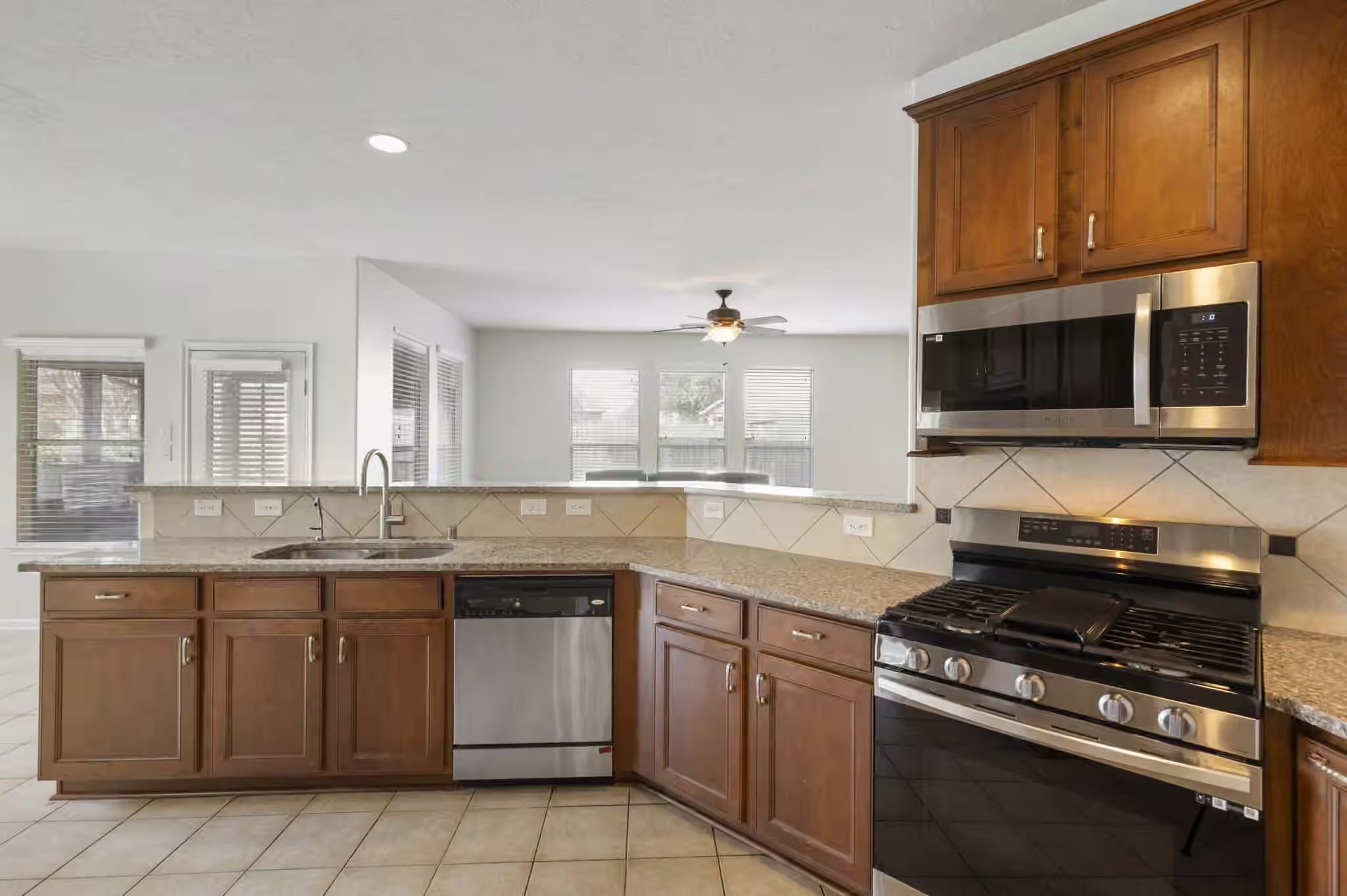 Photo 7 of 20710 Wagon Bridge Lane, Cypress, TX
