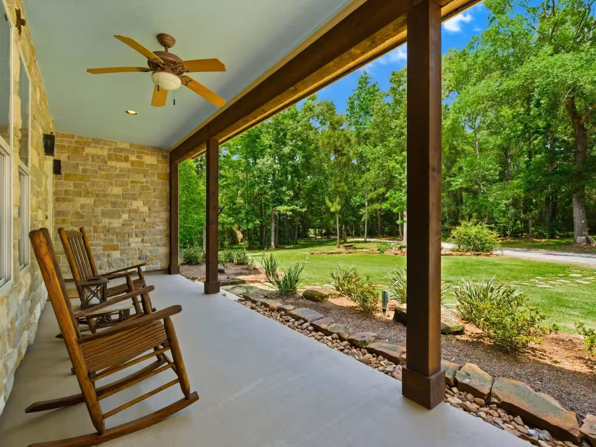 Photo 3 of 18181 Rabon Chapel Road, Montgomery, TX