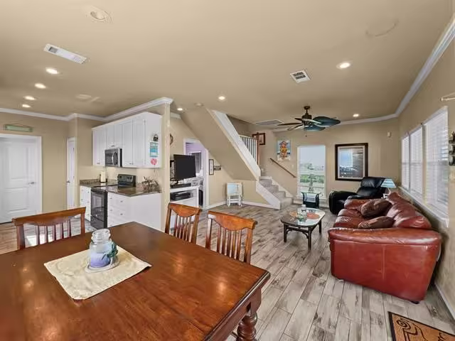 Photo 3 of 1219 Front Ave Avenue, Port Bolivar, TX