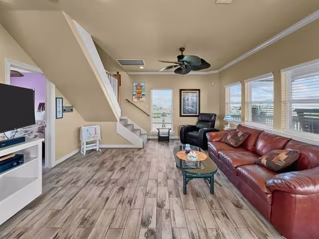 Photo 4 of 1219 Front Ave Avenue, Port Bolivar, TX